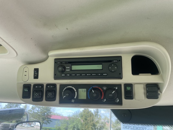 2014 John Deere 6190R Tractor