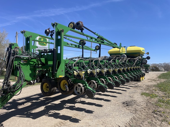 2014 John Deere DB80 Planter