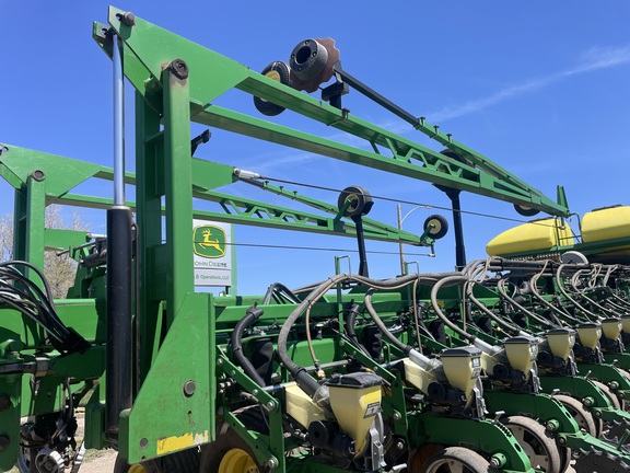 2014 John Deere DB80 Planter