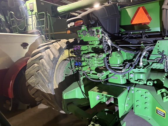 2012 John Deere 9560RT Tractor Rubber Track