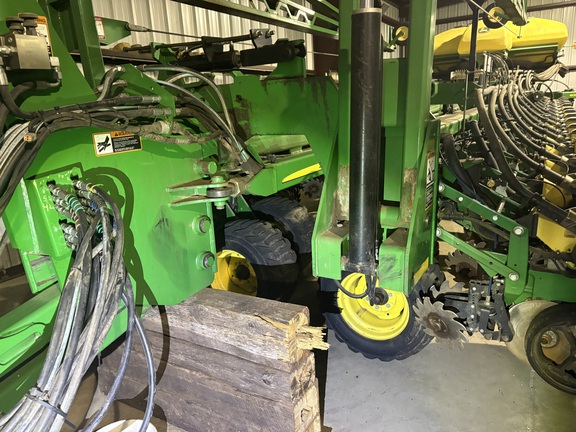 2013 John Deere DB90 Planter