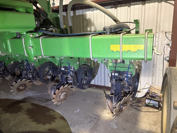 2013 John Deere DB90 Planter