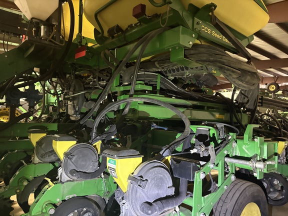 2013 John Deere DB90 Planter