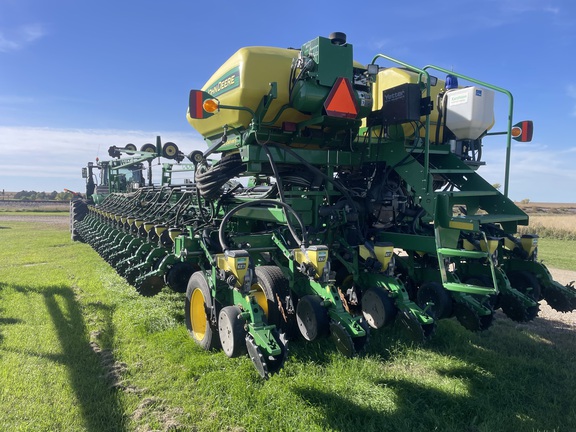 2013 John Deere DB90 Planter