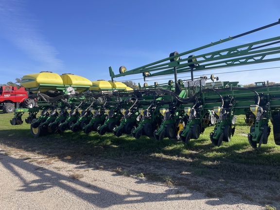 2013 John Deere DB90 Planter