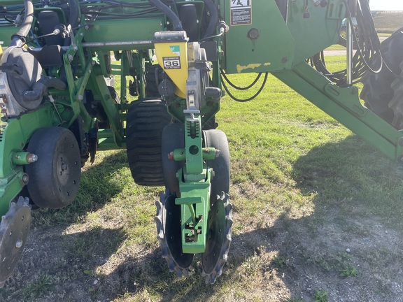 2013 John Deere DB90 Planter