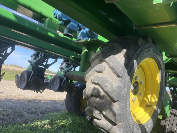 2013 John Deere DB90 Planter