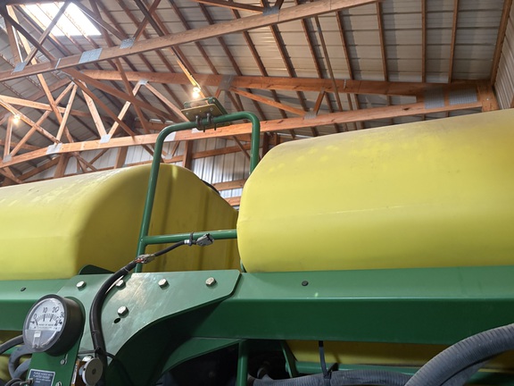 2009 John Deere 1770NT CCS Planter