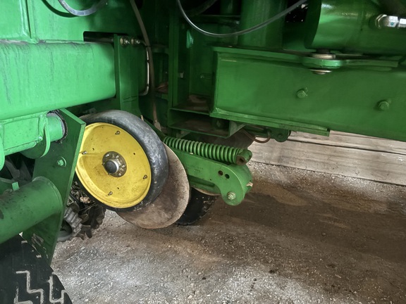2009 John Deere 1770NT CCS Planter