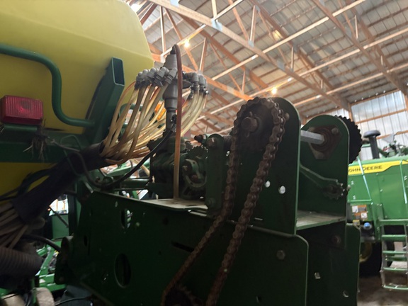 2009 John Deere 1770NT CCS Planter