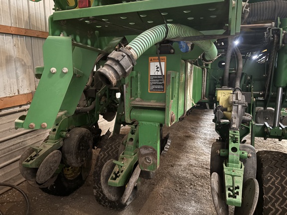 2009 John Deere 1770NT CCS Planter