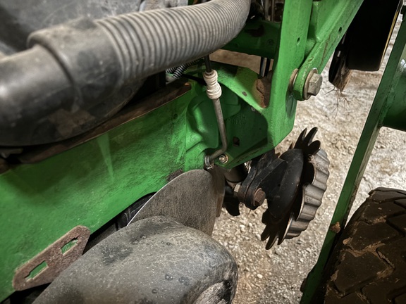 2009 John Deere 1770NT CCS Planter