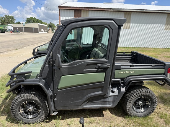 2024 John Deere XUV 835R ATV