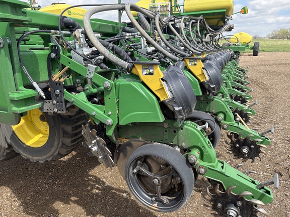 2021 John Deere DB60 Planter
