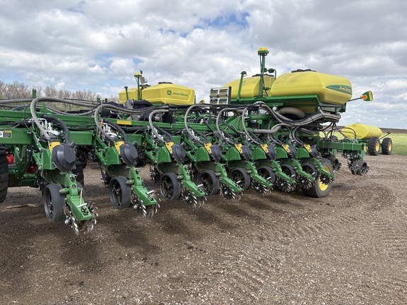 2021 John Deere DB60 Planter