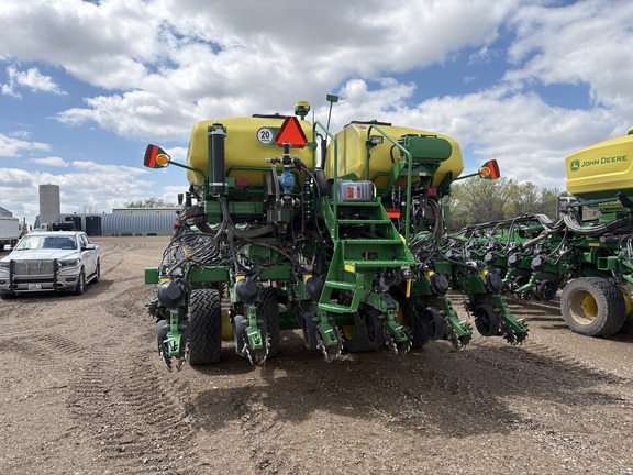 2021 John Deere DB60 Planter