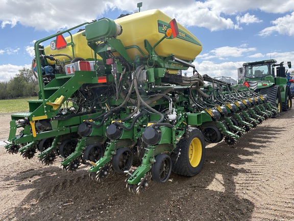 2021 John Deere DB60 Planter