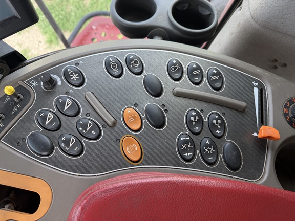 2016 Case IH 8240 Combine