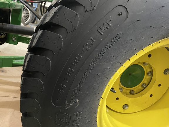 2021 John Deere 4066R Tractor Compact