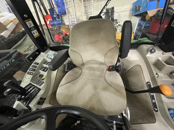 2021 John Deere 4066R Tractor Compact