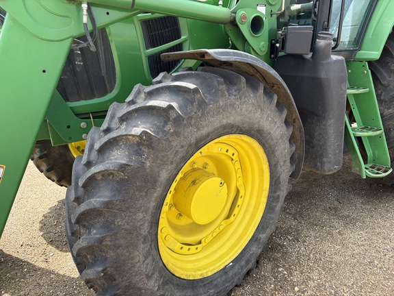 2007 John Deere 7430 Premium Tractor