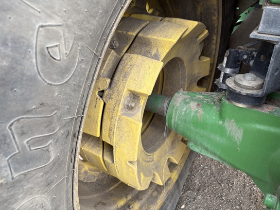 2009 John Deere 7330 Premium Tractor