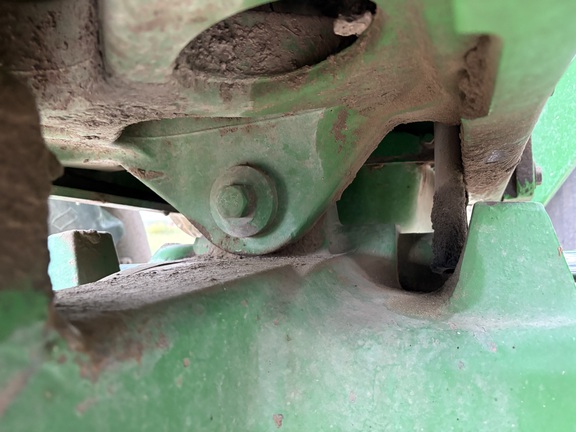 2009 John Deere 7330 Premium Tractor