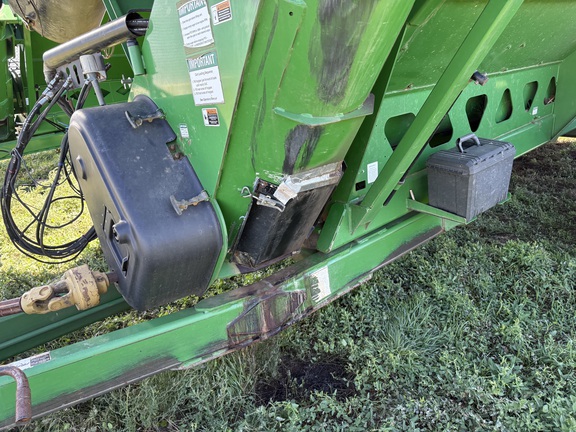 2013 Brent 1396 Grain Cart
