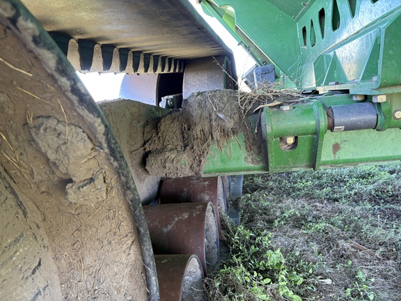 2013 Brent 1396 Grain Cart