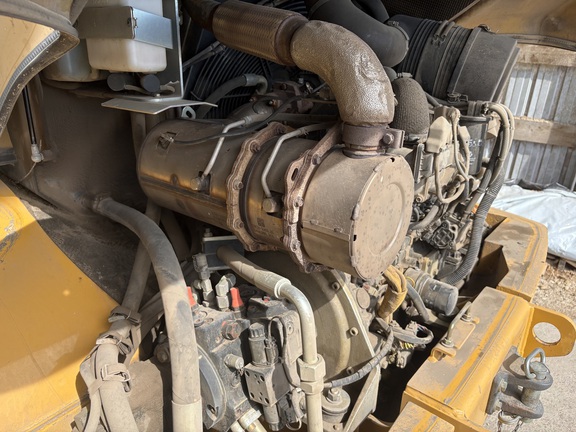 2016 John Deere 324K Compact Utility Loader
