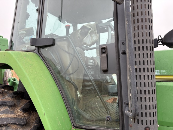 1993 John Deere 7600 Tractor