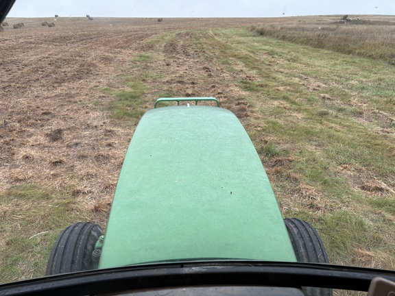 1993 John Deere 7600 Tractor