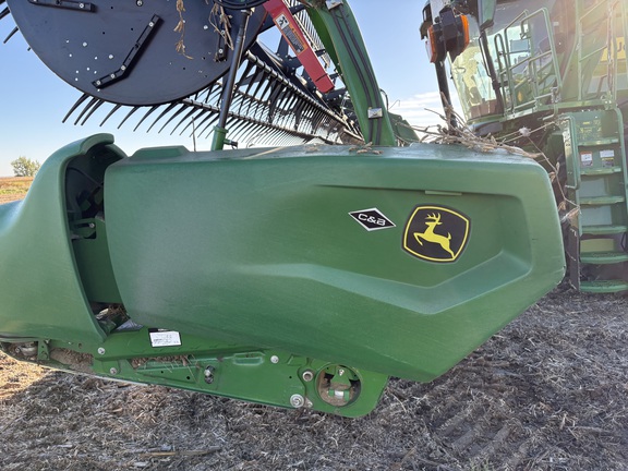 2023 John Deere RD40F Header Combine