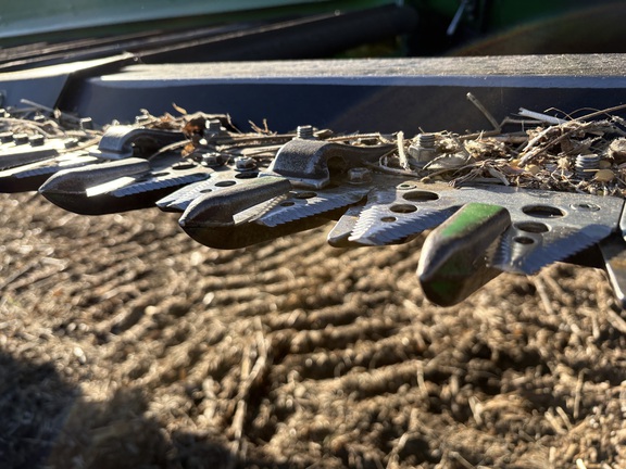 2023 John Deere RD40F Header Combine
