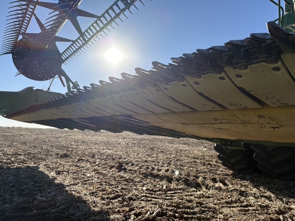 2023 John Deere RD40F Header Combine