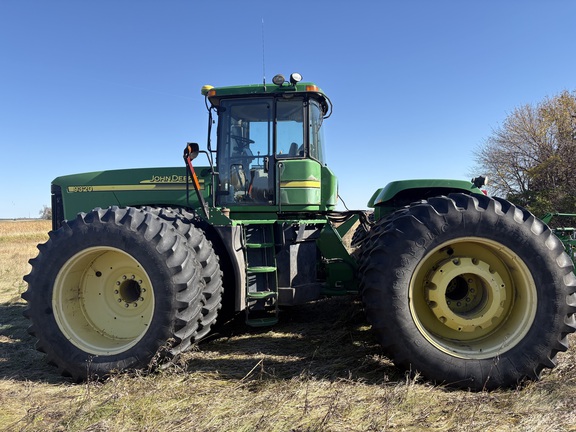 2004 John Deere 9320 Tractor 4WD