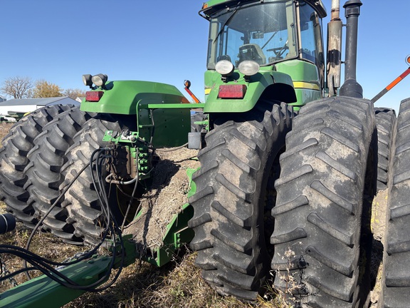 2004 John Deere 9320 Tractor 4WD