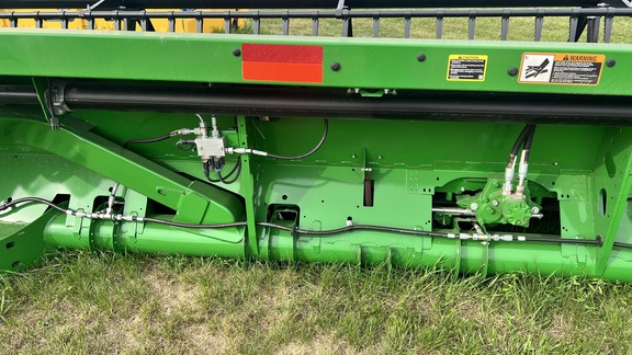 2023 John Deere RD40F Header Combine