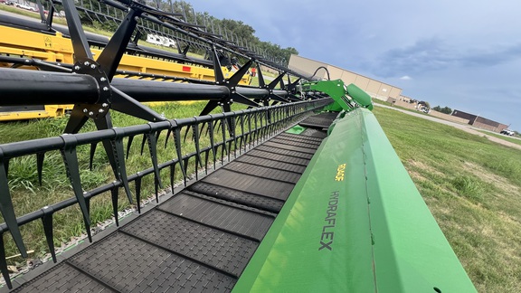 2023 John Deere RD40F Header Combine