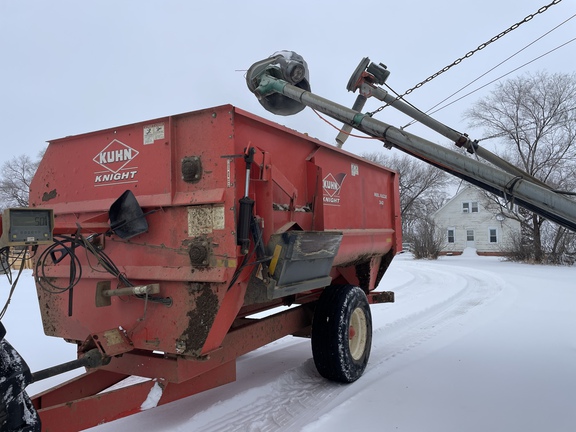 2012 Misc 3142 Feed Wagon