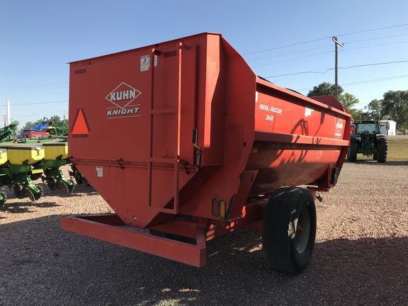 2012 Misc 3142 Feed Wagon