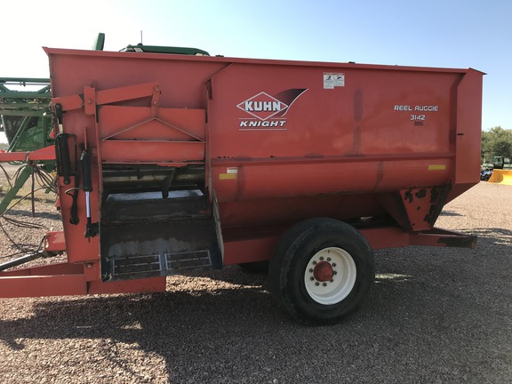 2012 Misc 3142 Feed Wagon