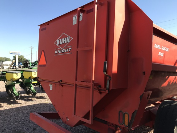 2012 Misc 3142 Feed Wagon