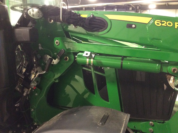 2023 John Deere 620R Loader