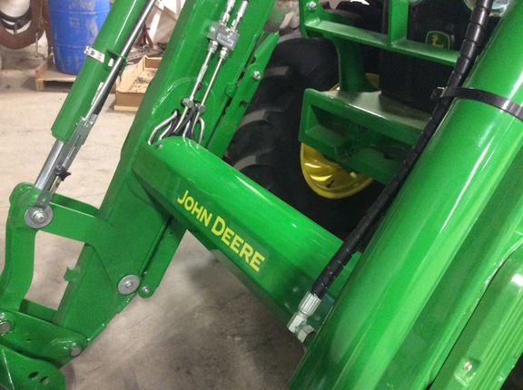 2023 John Deere 620R Loader