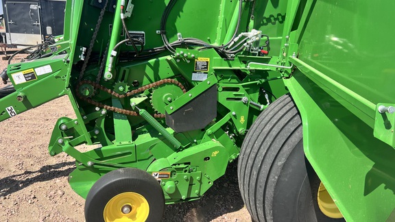 2023 John Deere 560M Baler/Round