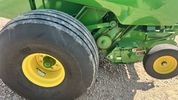 2023 John Deere 560M Baler/Round