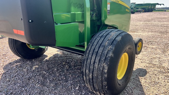 2023 John Deere 560M Baler/Round