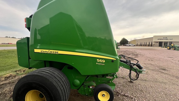 2013 John Deere 569 Premium Baler/Round