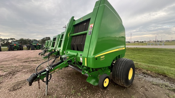 2013 John Deere 569 Premium Baler/Round